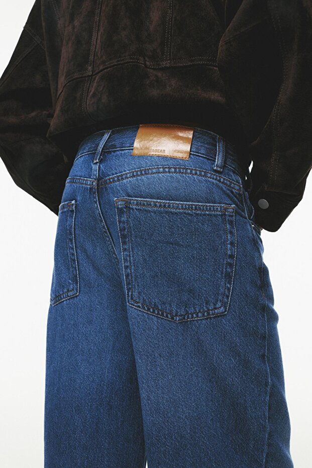 Çapraz kemerli geniş paça jean - 6