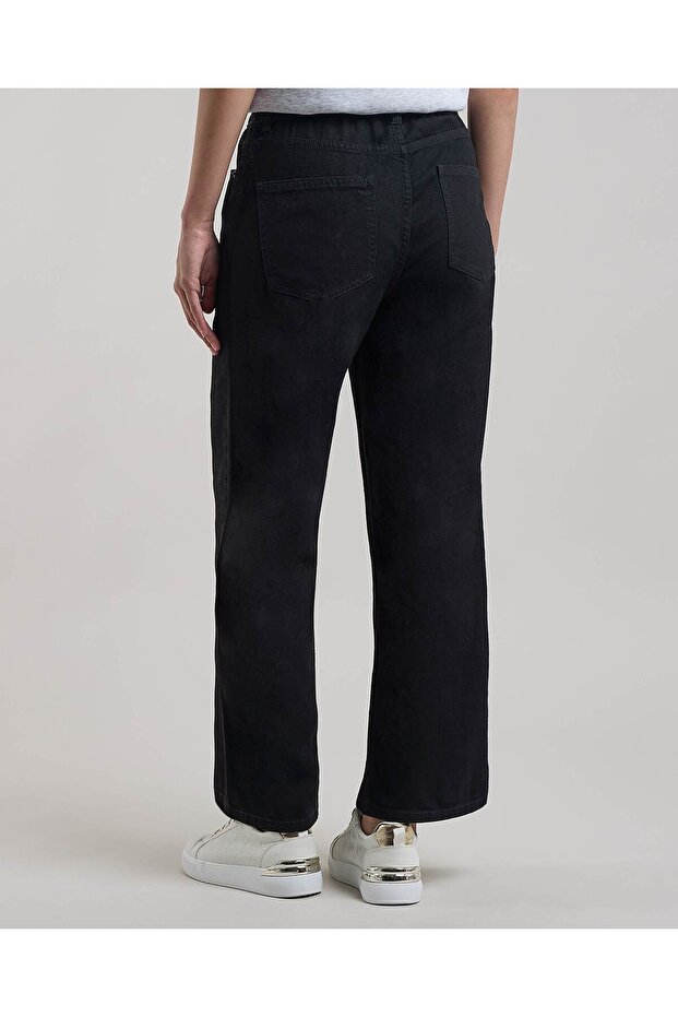 Solid Wide Jeans with Button Closure - 4