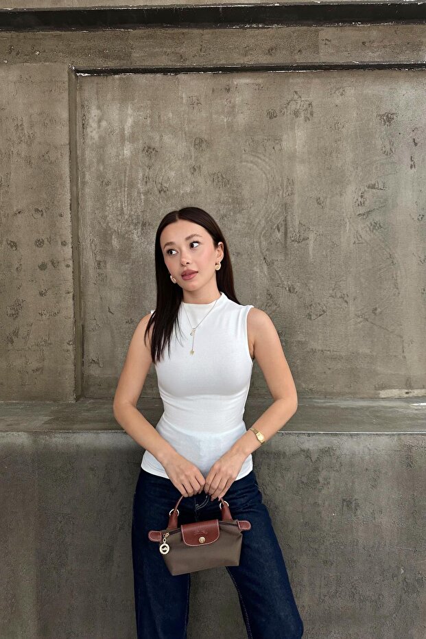 Dik Yaka Basic Kolsuz Bluz Beyaz - 3