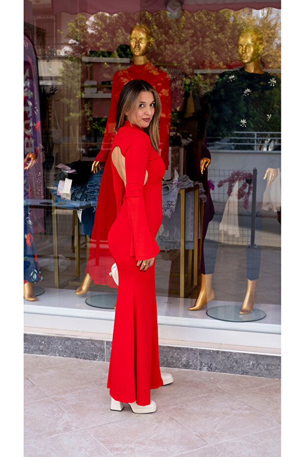 Sırt dekolteli elbise - 4