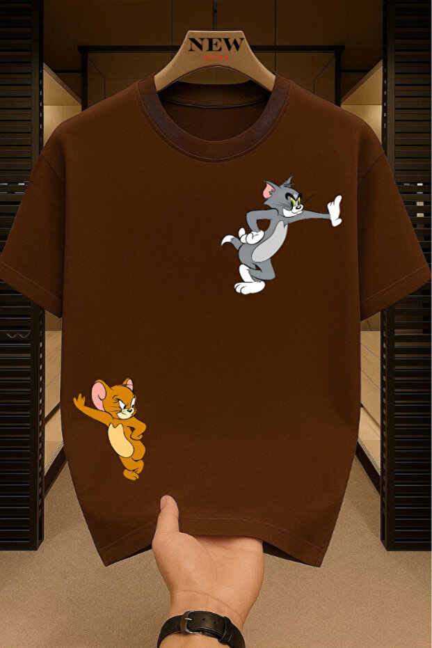 تيشيرت بطبعة Tom and Jerry، قصة واسعة / فضفاضة