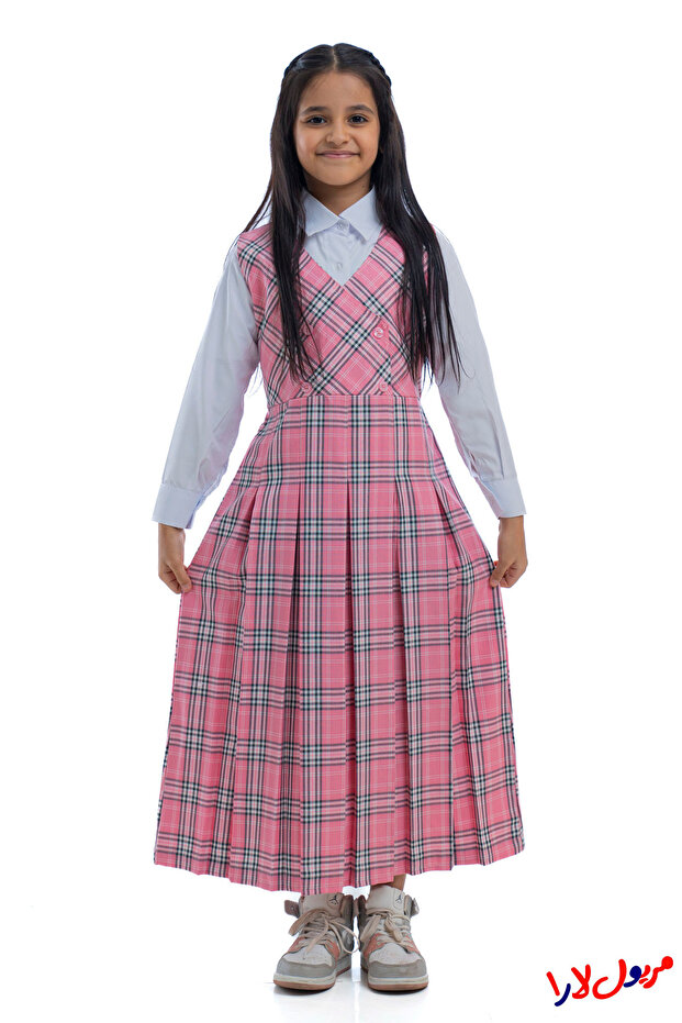 Light pink checkered apron, size 2, four-button model - 1