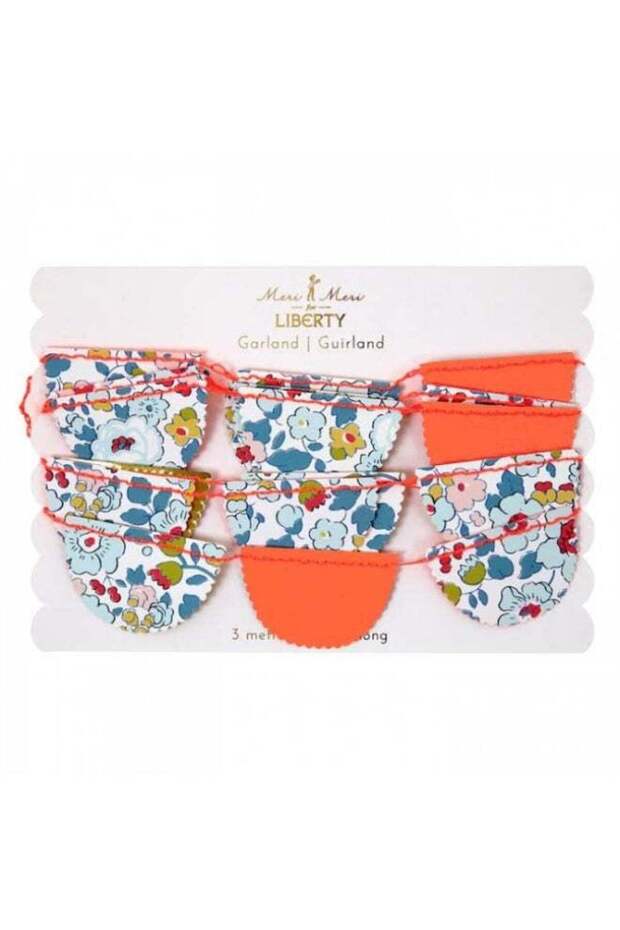 Betsy Mini Garland