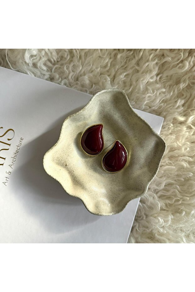 أقراط سارة بوردو