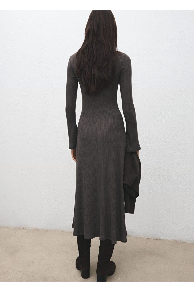 Çan kollu triko elbise - 4