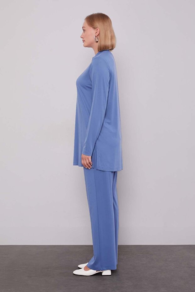 طقم مكون من قطعتين مزين بحجر مزخرف بتفاصيل نمط الحافة باللون الأزرق النيلي - 2