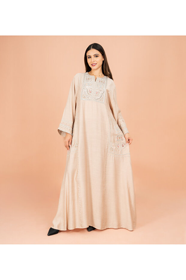 Solid Jalabiya Crystal Details Wide Cut Arabisque