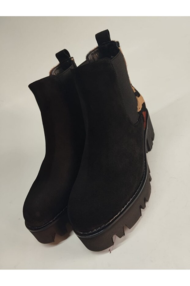 Women's Genuine Leather Thai Feather Detailed Eva Sole Black Suede Boots