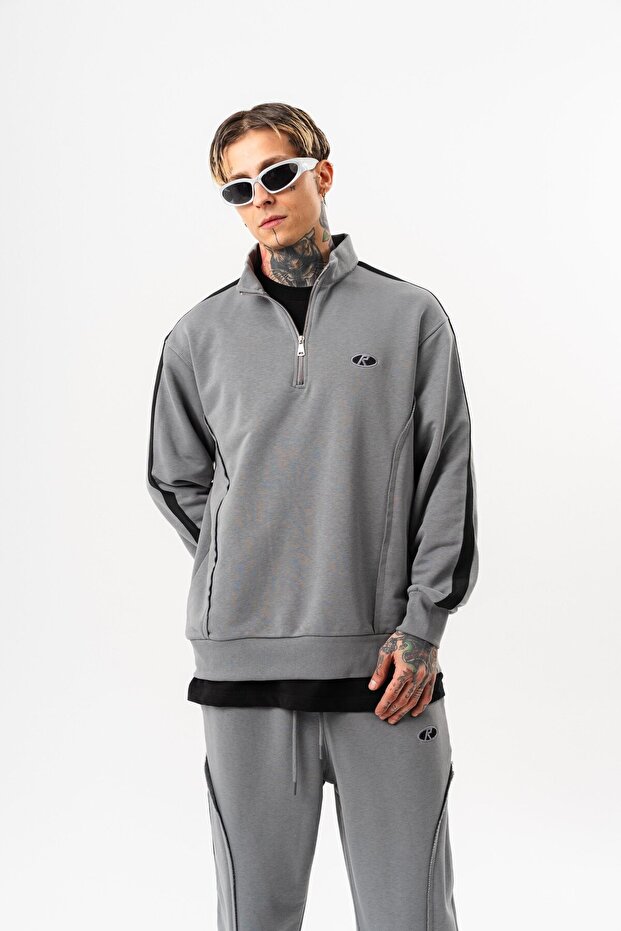 Men's Half-Zip Diagonel Sweatshirt with Dirty Stitch Detail, Gray