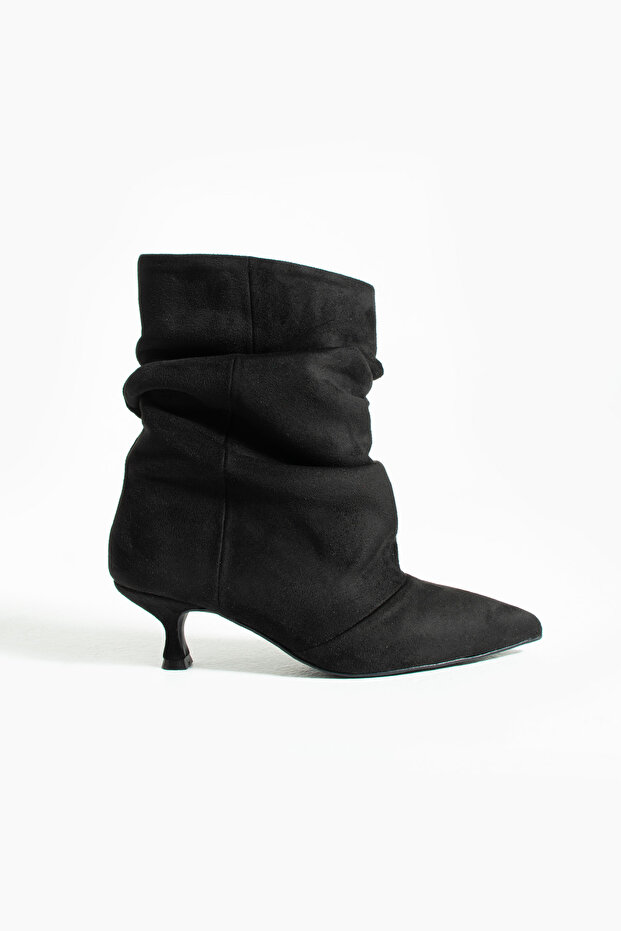 Nero Women's Gusseted Short Heeled Boots Black Suede
