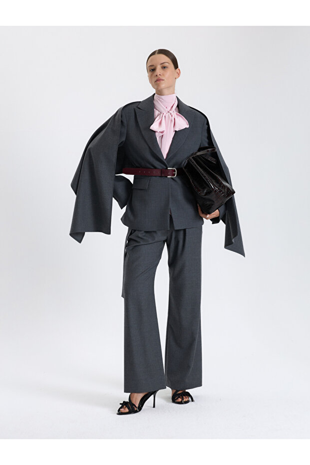 Gri Cape Detaylı Ceket - 5