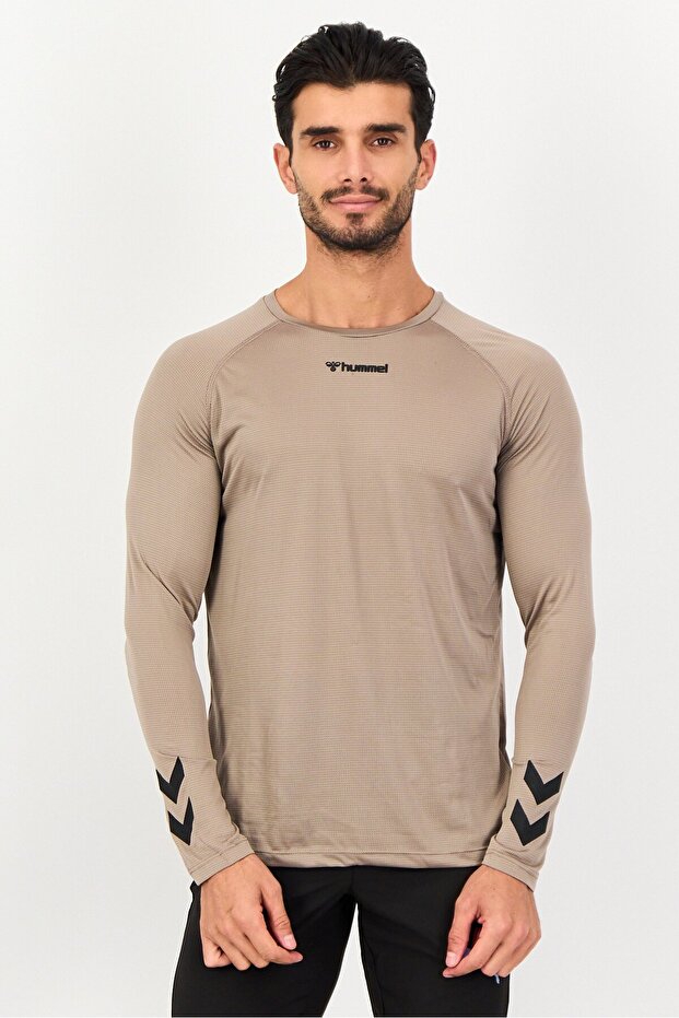 Men Sportswear Fit Long Sleeve Training T Shirt, Multicolor
