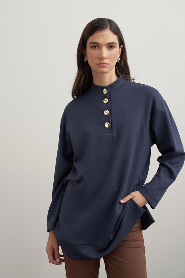 - تونيك ذو ملمس ناعم بأزرار ذهبية - 2