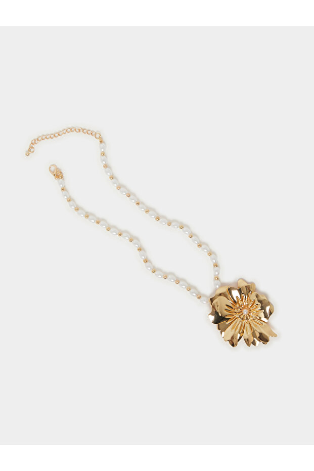 Flower Pendant Necklace
