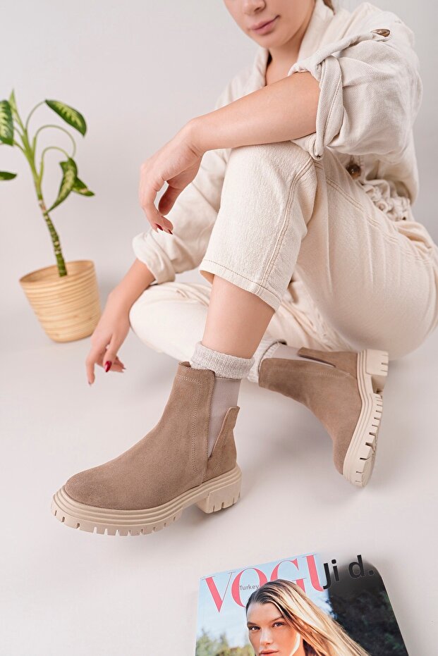 Bloom Model Genuine Leather Beige Thick Sole Elastic Women's Daily Boots