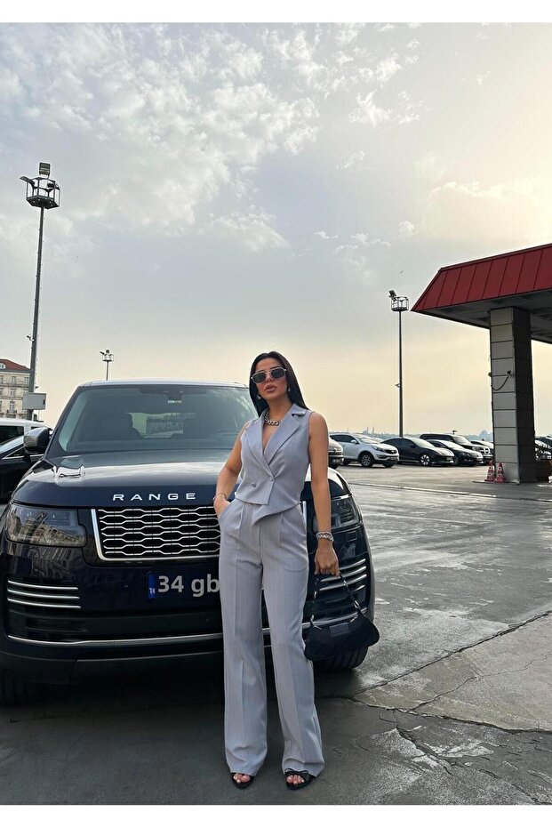 Mellény és nadrág öltöny zsebekkel - 4