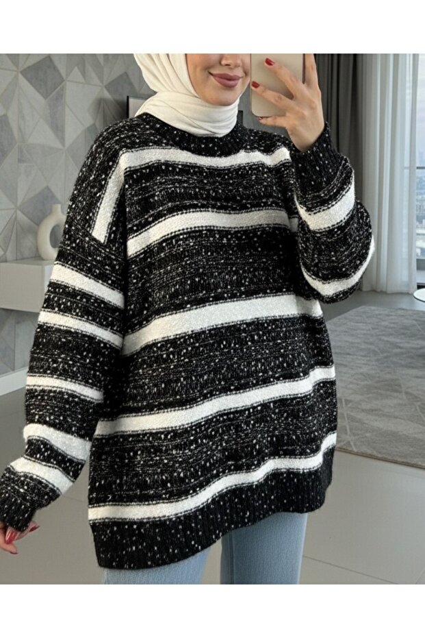 Thick Line Patterned Knitted Sweater -Black - 3