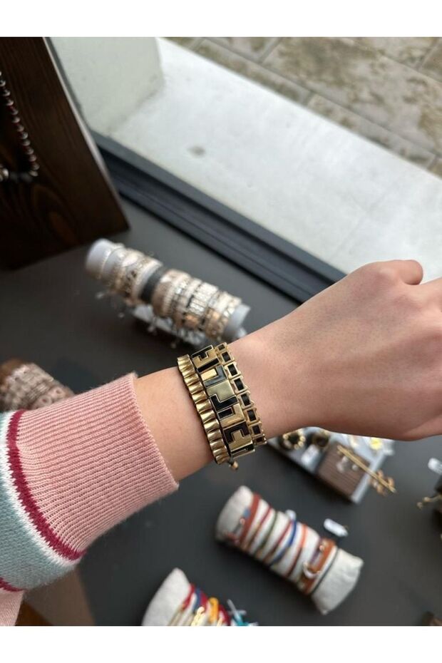 إسكاليتور سوار أسود - 3