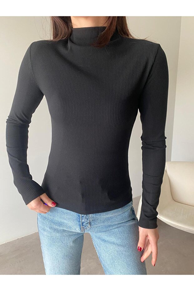 بلوزة أساسية سوداء بنصف ياقة صيد السمك - 2