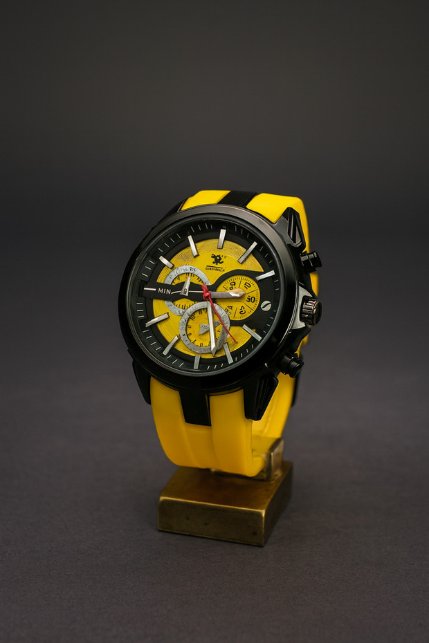 Sporty Model Silicone Men's Wristwatch