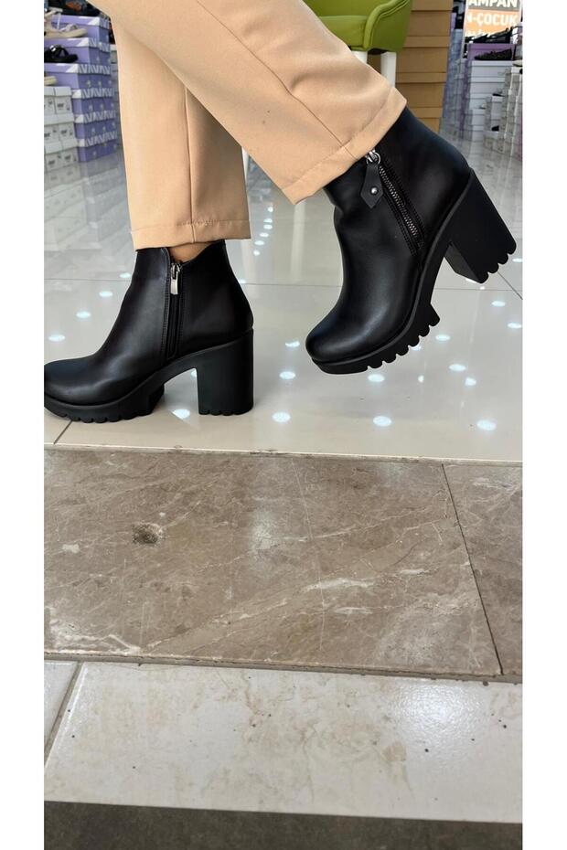 Bot Bot & Bootie - 4