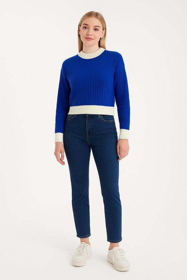 Women's Crew Neck Ribbed and Striped Detail Crop Knitwear Short Sweater
