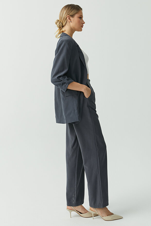 بنطلون مريح ذو ملمس مميز - 3