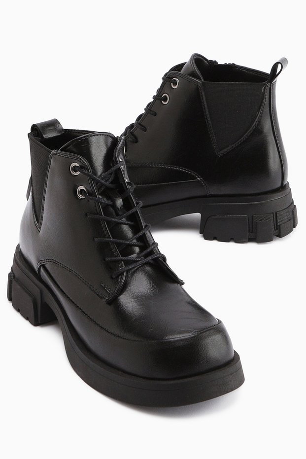 Luisa Black Lace-Up Women's Boots