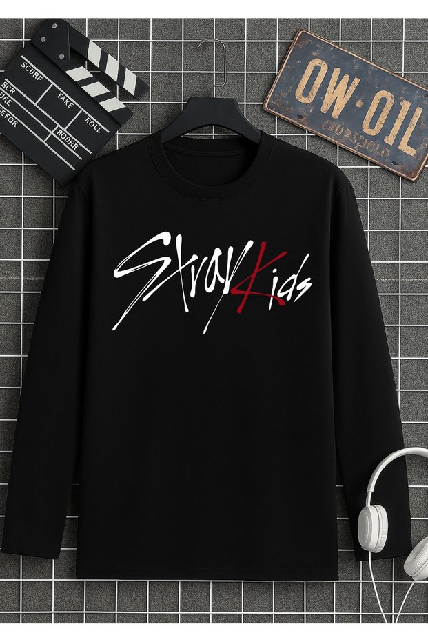 Stray Kids Signed, No Easy B Printed Black Long Sleeve T-Shirt Unisex Youth and Kids