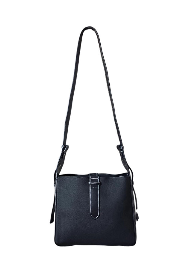 A distinctive, practical canvas bag - 1