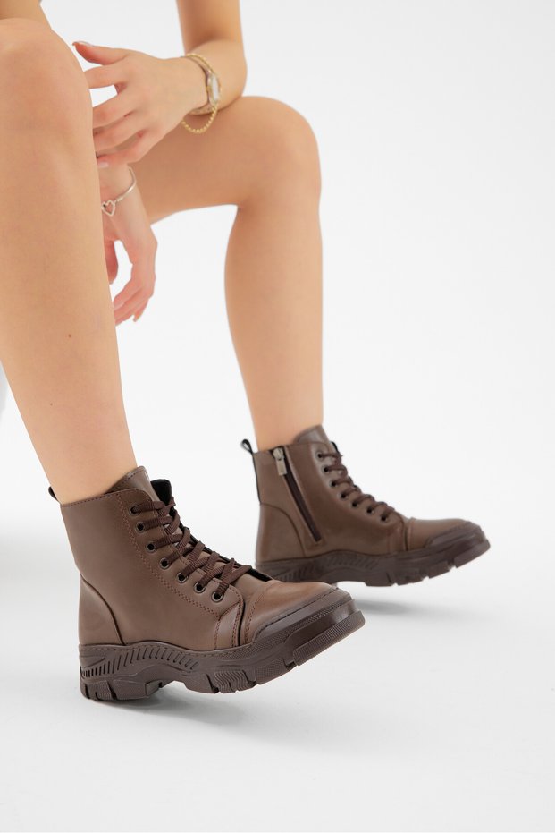 Women's Brown Thick Thermo Sole Lace-Up and Zippered Casual Boots