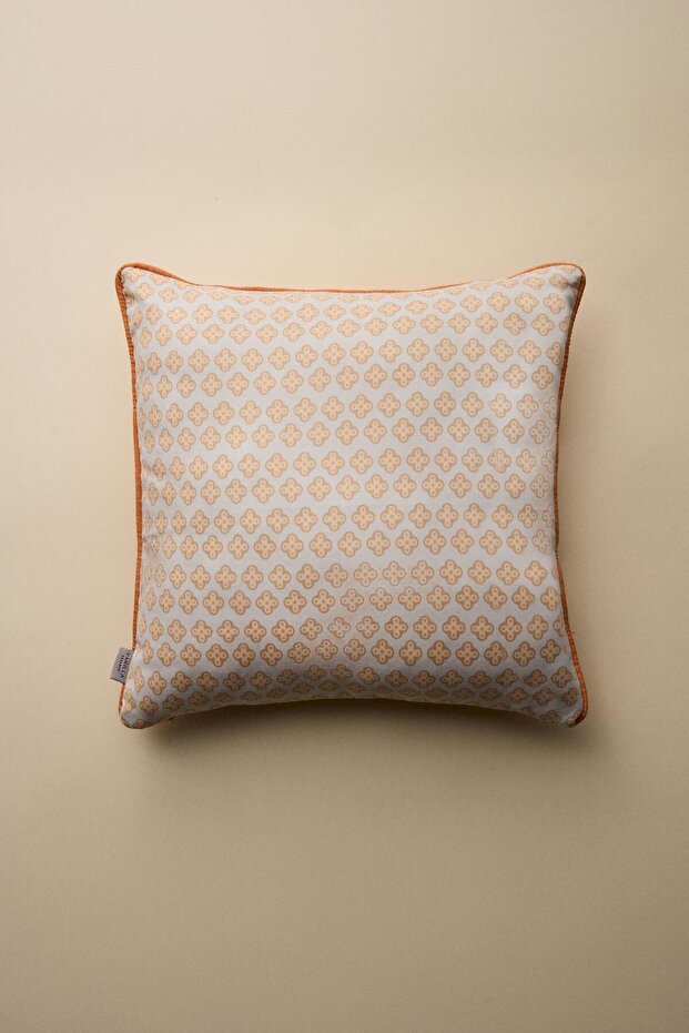 Merivo Patterned Piping Detailed Cushion Cover