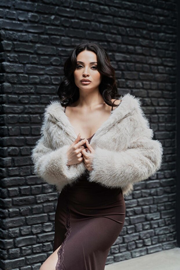 معطف فرو قصير مبطن بالحجر - 4