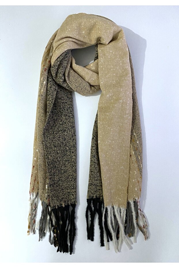 شال شتوي بنمط نقطي مزدوج اللون - 5