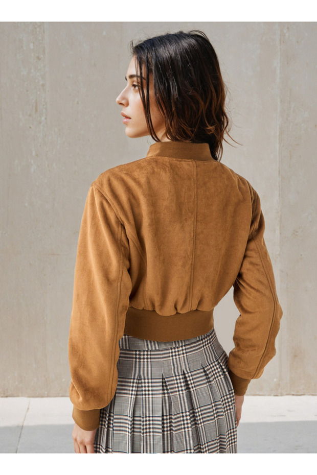 سترة قصيرة مزينة بالمسامير - 3