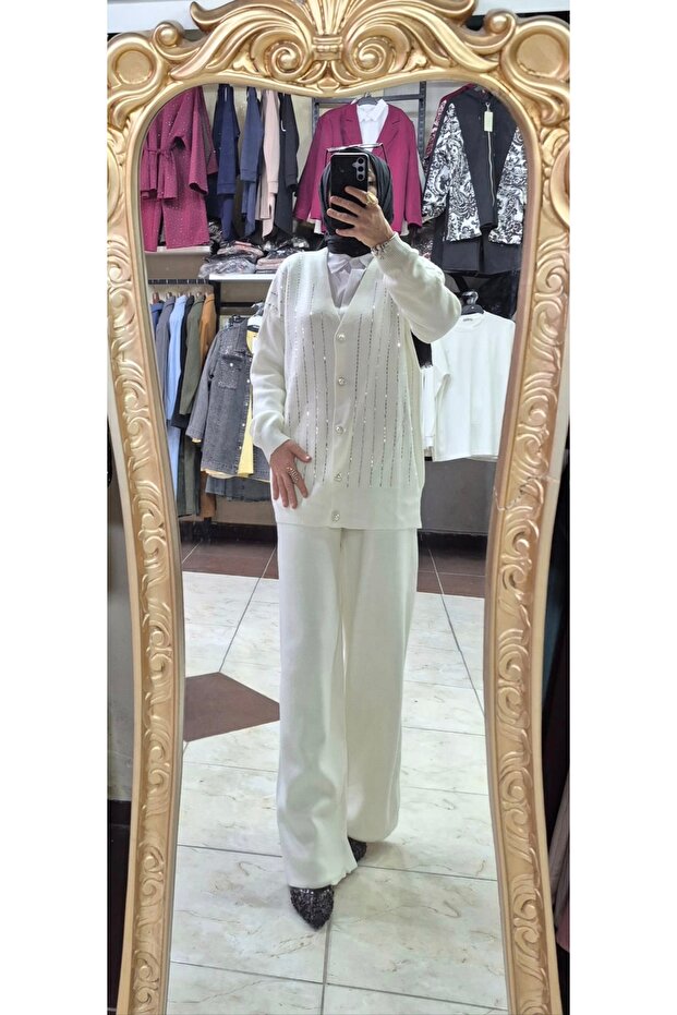 Taşlı triko takım - 1