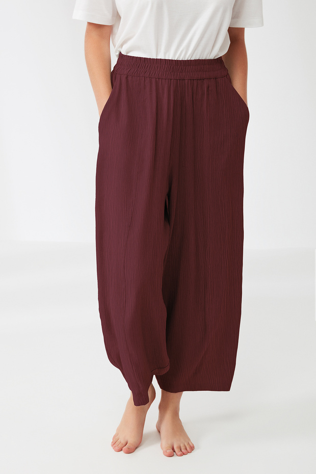 بنطال ذو ملمس ناعم - 1