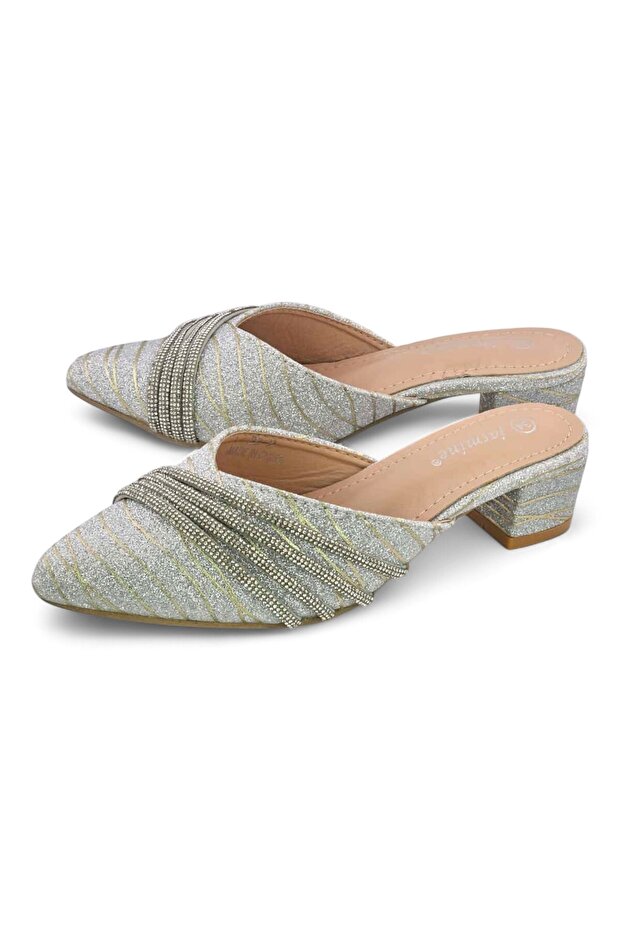 صنادل فاخرة بأصابع القدم - 4