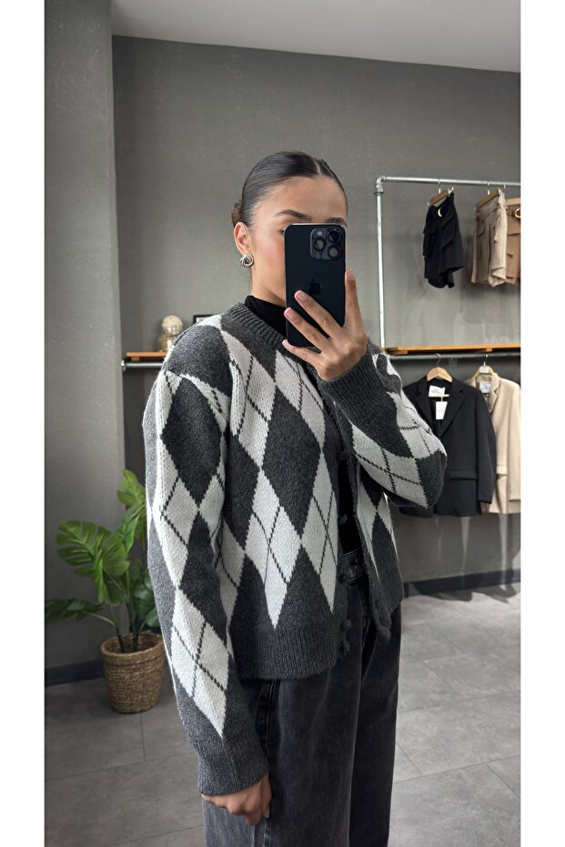 سترة منقوشة بالألماس - 5