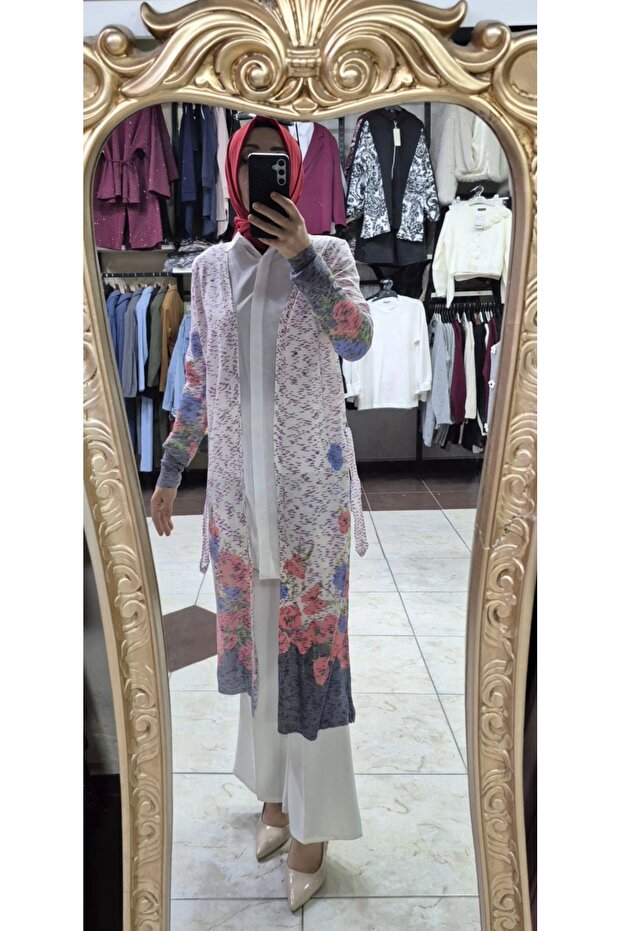 Desenli triko hırka - 1