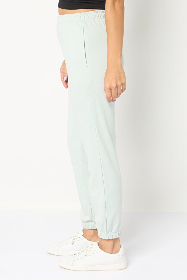 Women Regular Fit Solid Jogger Pants, Mint - 2