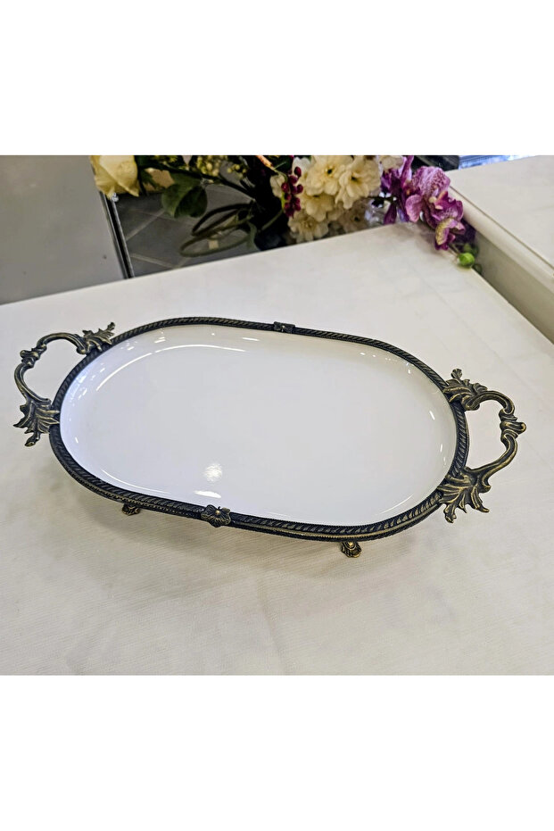 Cast Edge Frame Footed Porcelain Presentation Plate 33*21 Antique