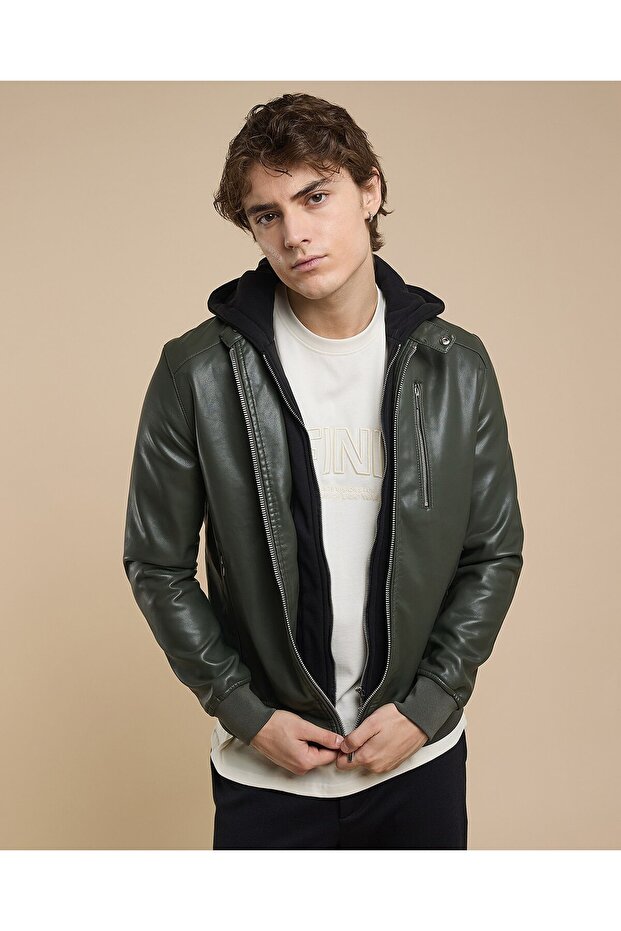 Solid Hooded Jacket With Zipper Closure