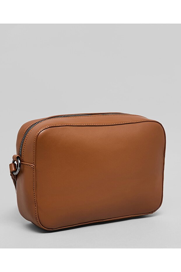 حقيبة سفر متينة للرجال باللون البني - 3