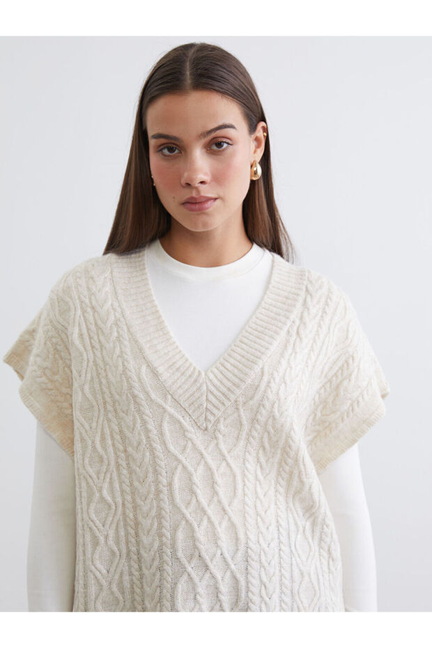 Esvab • Modern & Distinctive V-Neck Self-Embroidered Loose-Fit Women's Knitwear Sweater