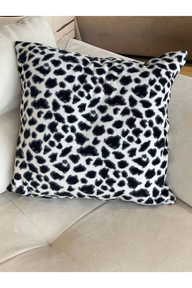 Leopard Pattern Throw Pillow - 1