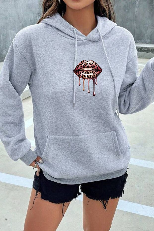 Women's Winter Cotton Leopard Lip Printed Hooded Regular Sweatshirt with Kangaroo Pocket