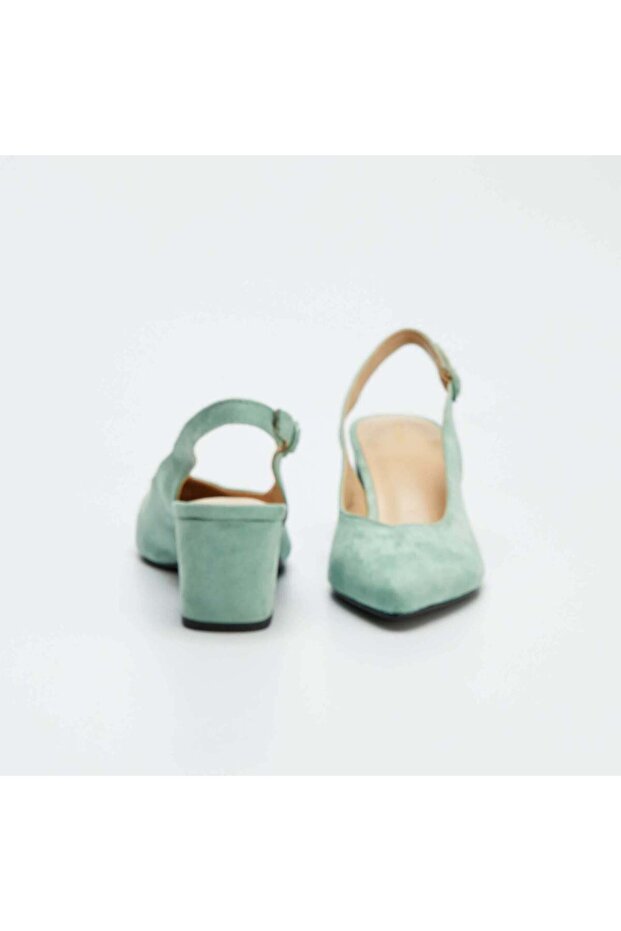 حذاء بكعب مفتوح من الأمام باللون الأخضر - 3