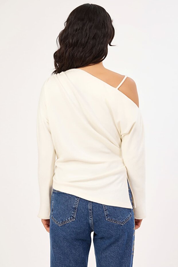 Asimetrik yakalı örme bluz - 2