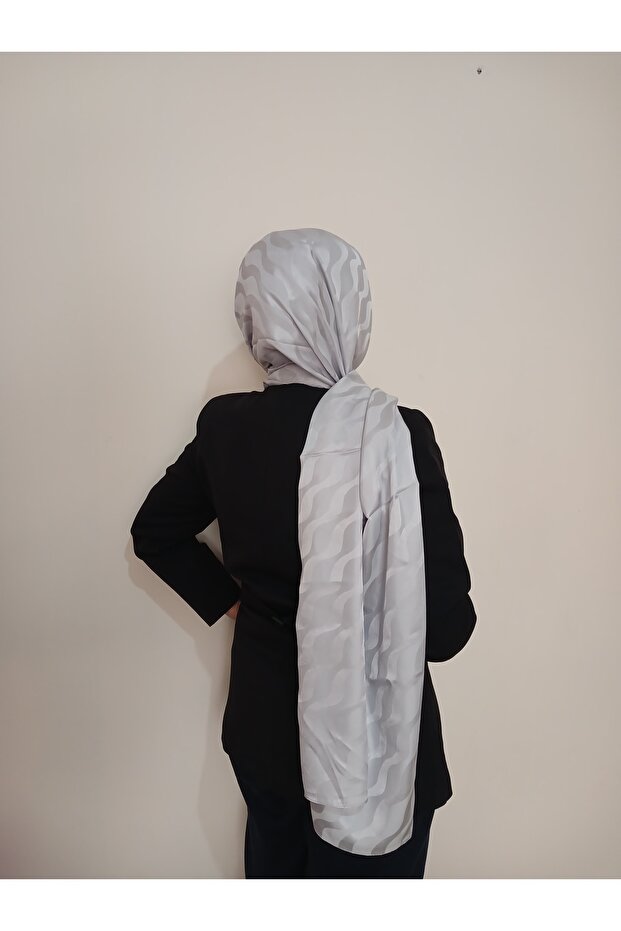 Wavy Gray Jacquard Shawl - 5